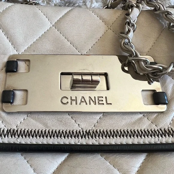 CHANEL Quilted Leather Purse
